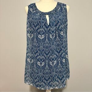 New York & co sleeveless flowy top.  Size XL